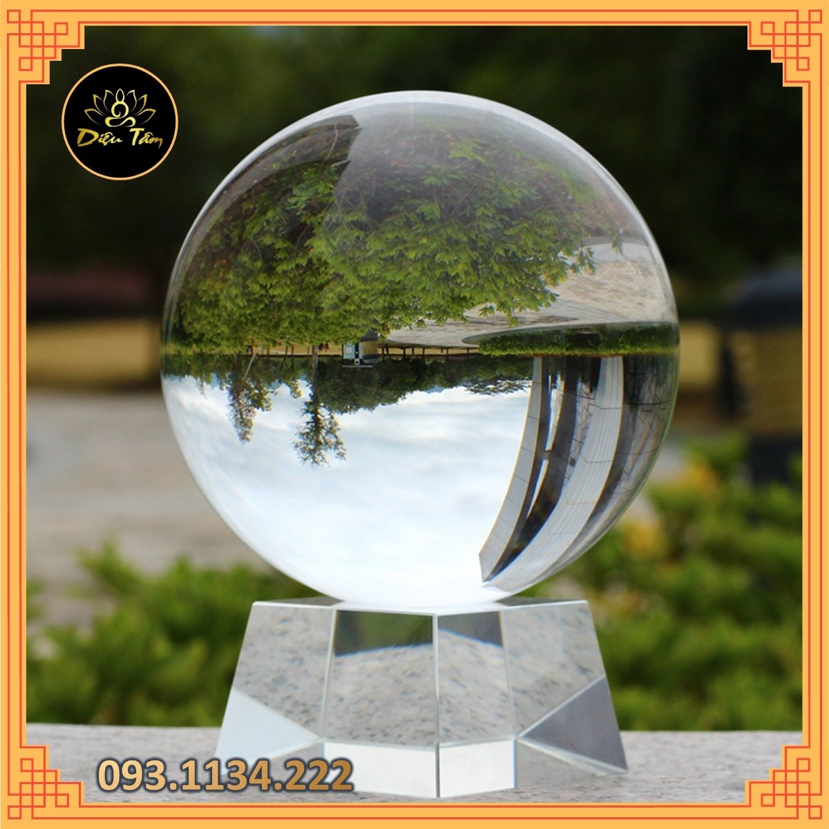 Sphere feng shui crystal white in