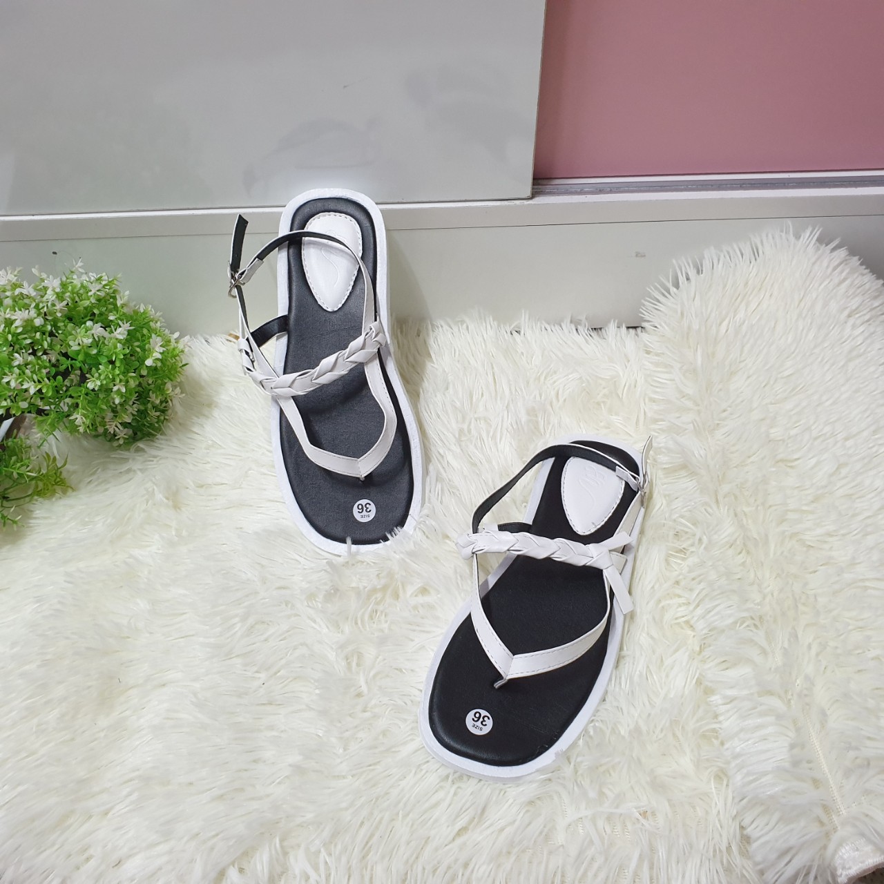 GIÀY SANDAL QUAI KẸP ĐẾ BÁNH MÌ
