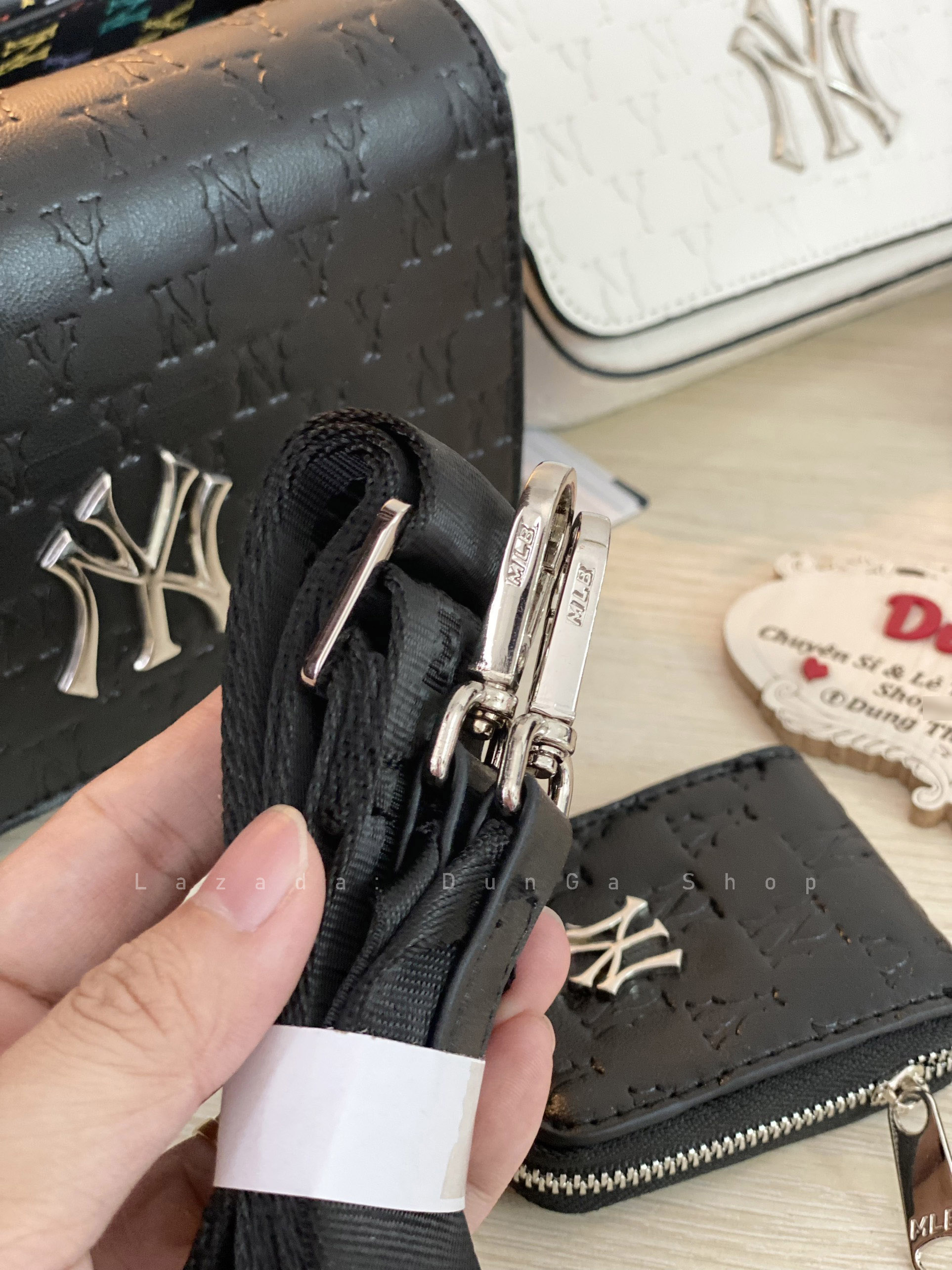[Chuẩn hãng] Túi da Monogram dập vân chìm đeo chéo fullbox size 18 đủ màu