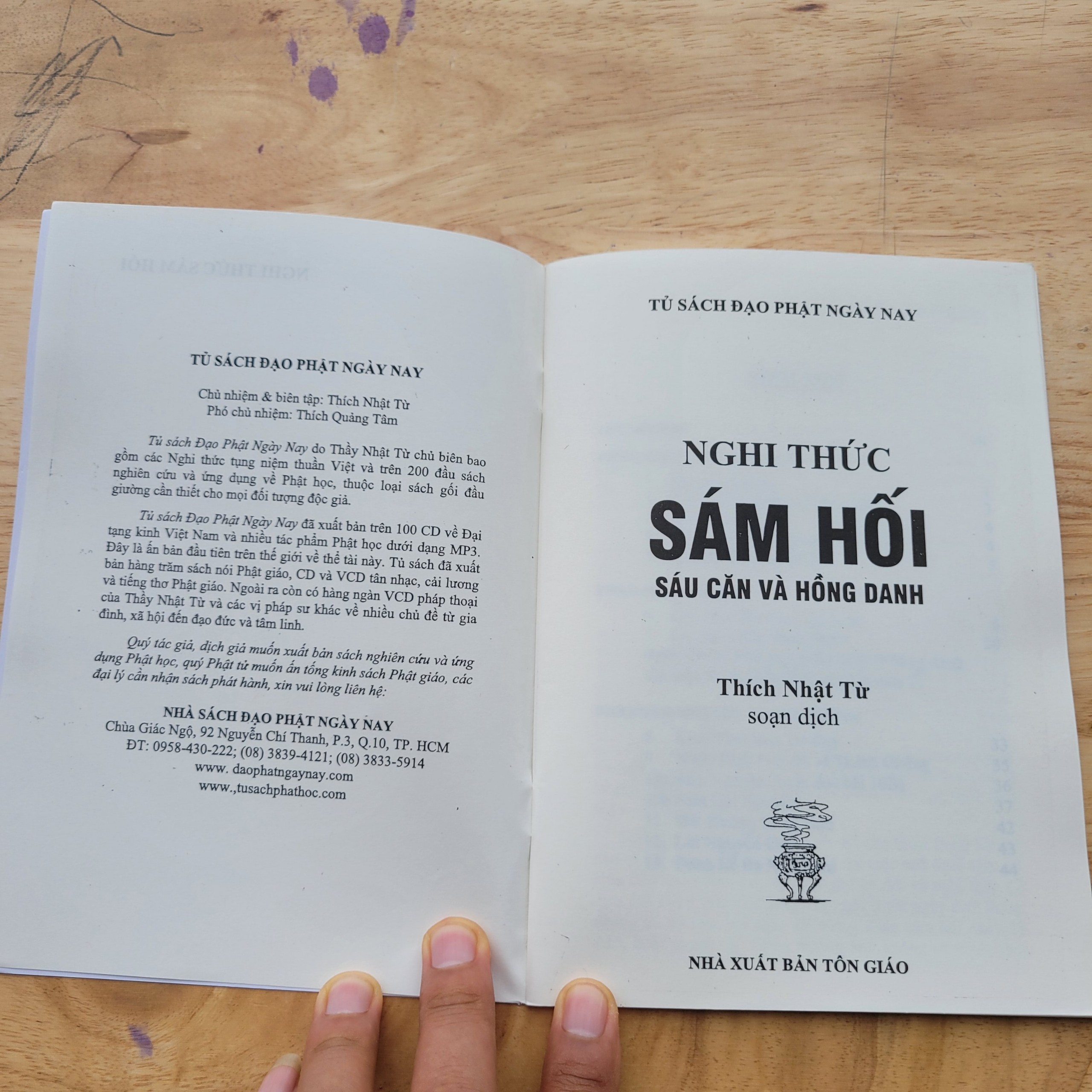 Sách - Nghi Thức Sám Hối Sáu Căn Và Hồng Danh