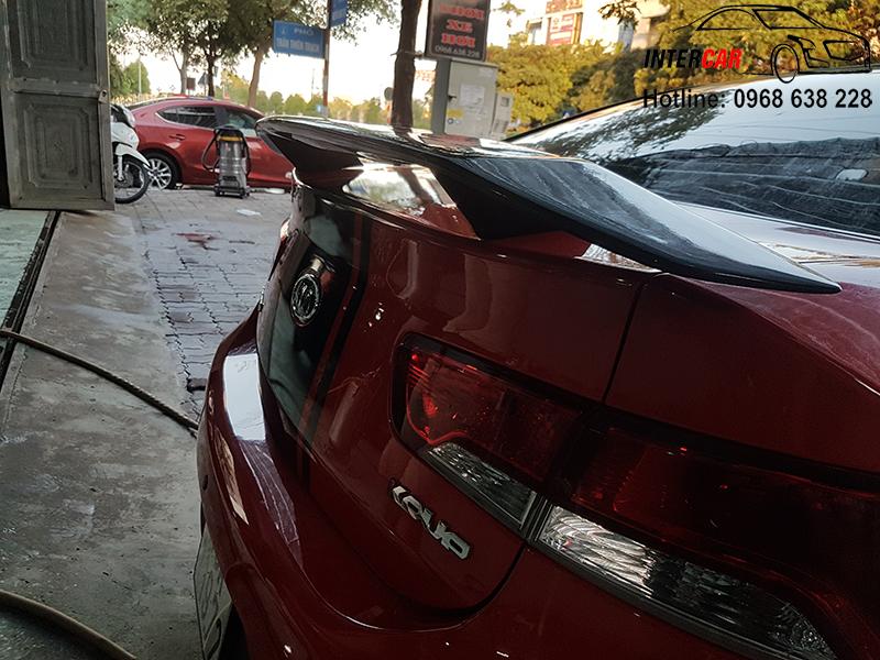 Đuôi gió có đèn xe Kia Cerato mộc