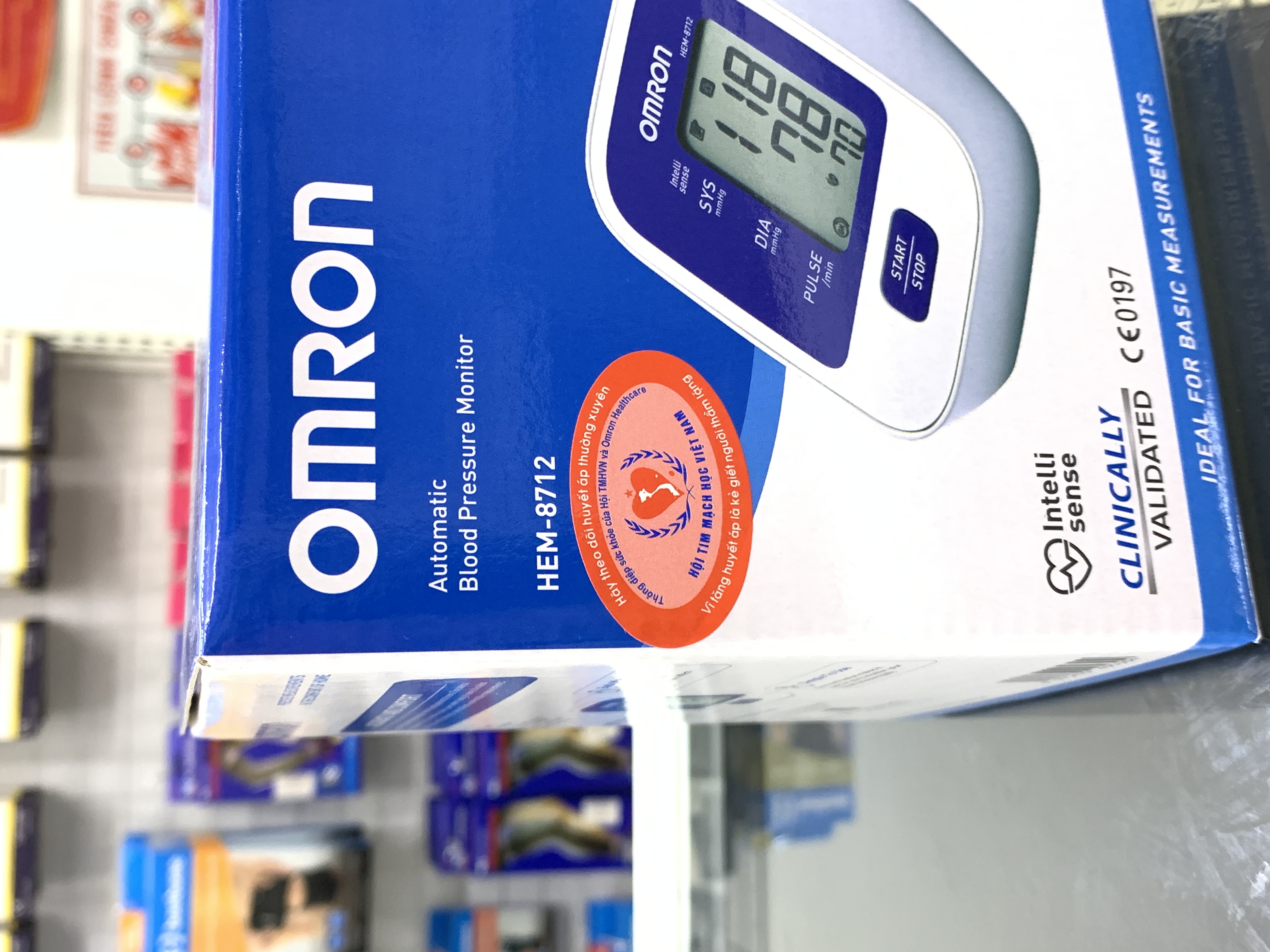 Máy đo huyết áp Omron HEM-8712-OMRON