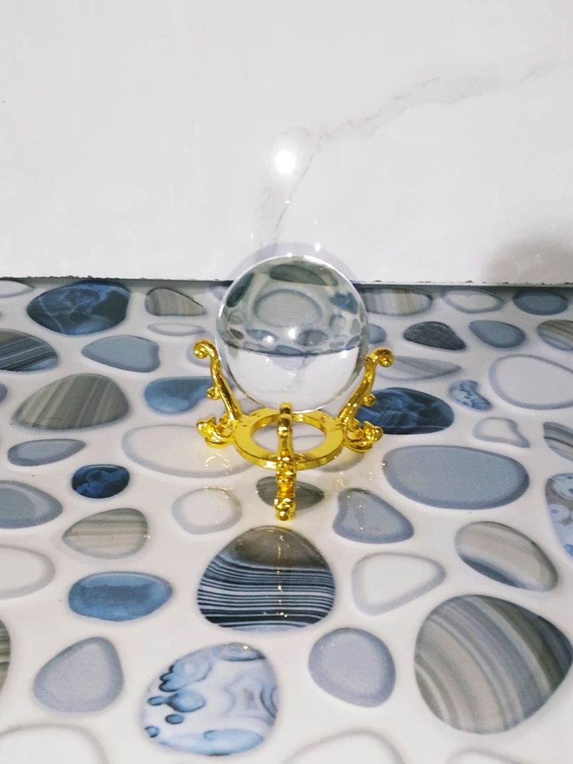 Đầu lâu thủy tinh có nứt bần,đựng sổi thạch anh, trang trí nhà cửa,