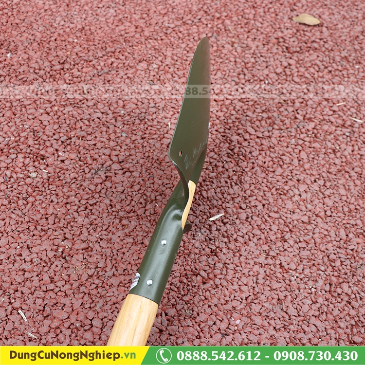 Xẻng cắm trại cán gỗ lưỡi xanh 63cm