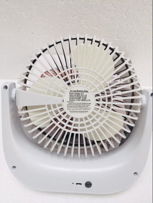 Quạt Sạc Tích Điện Để Bàn