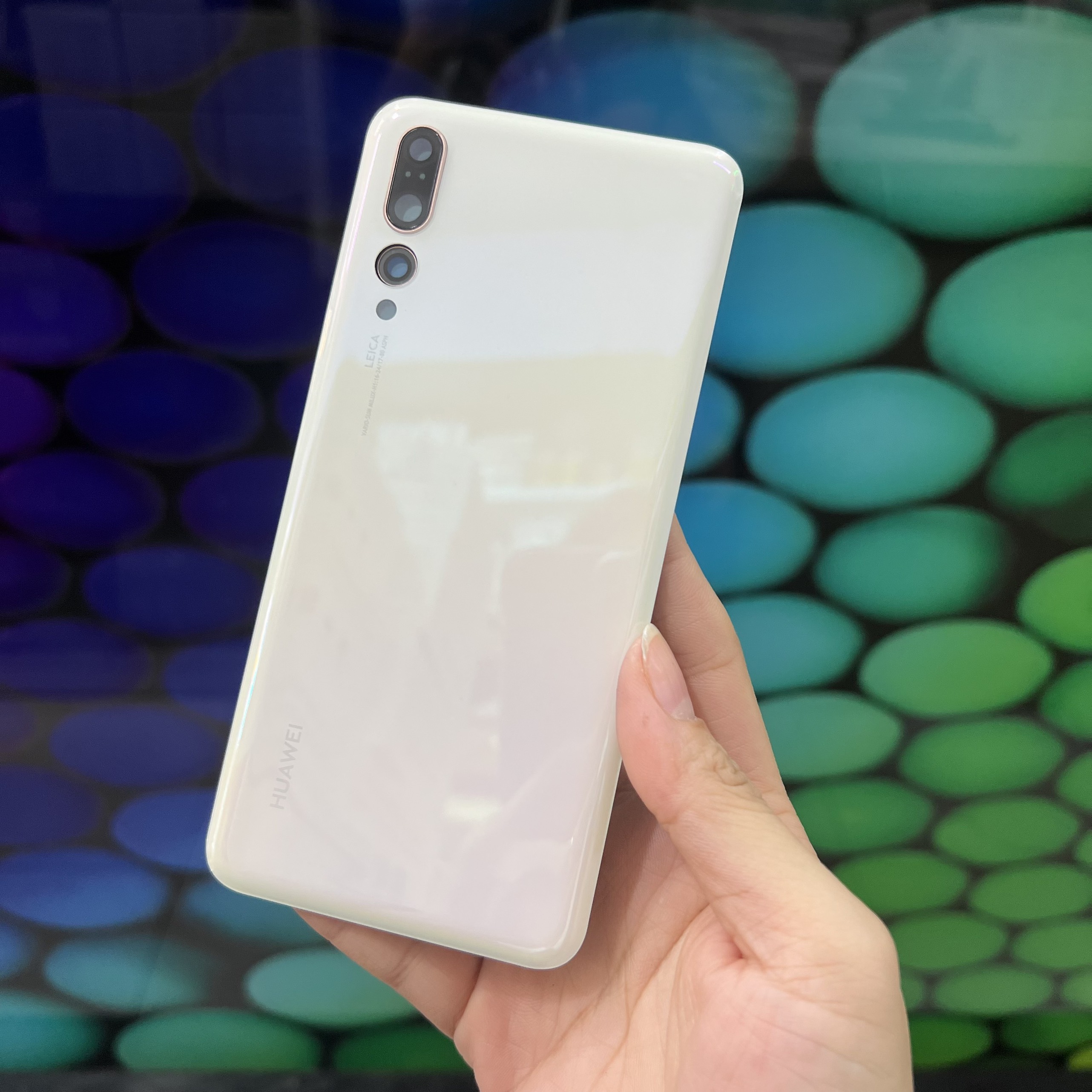 Nắp lưng Huawei P20 Pro (kèm kính camera)
