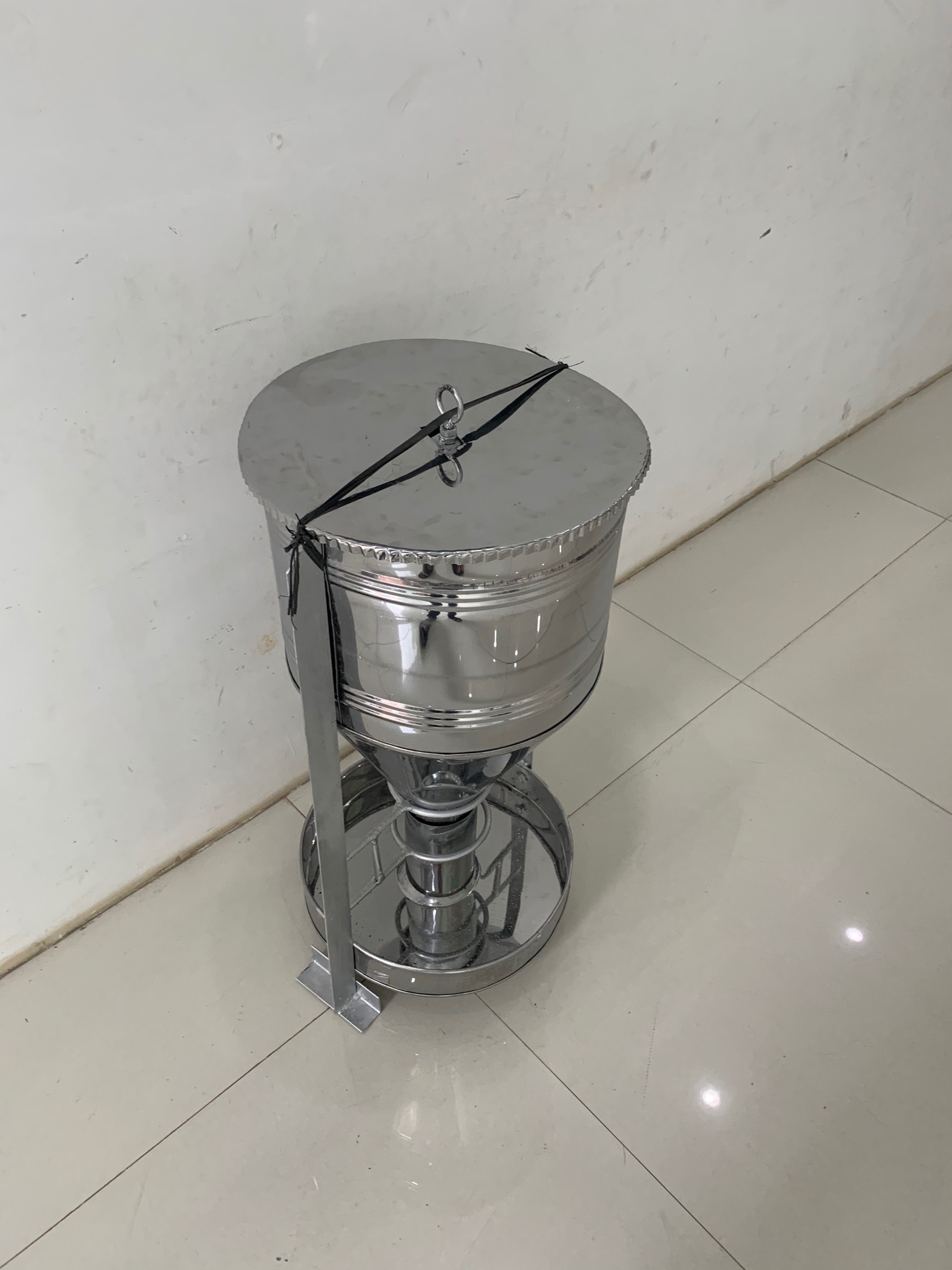 Máng cho lợn ăn thẳng 1 bao bằng inox