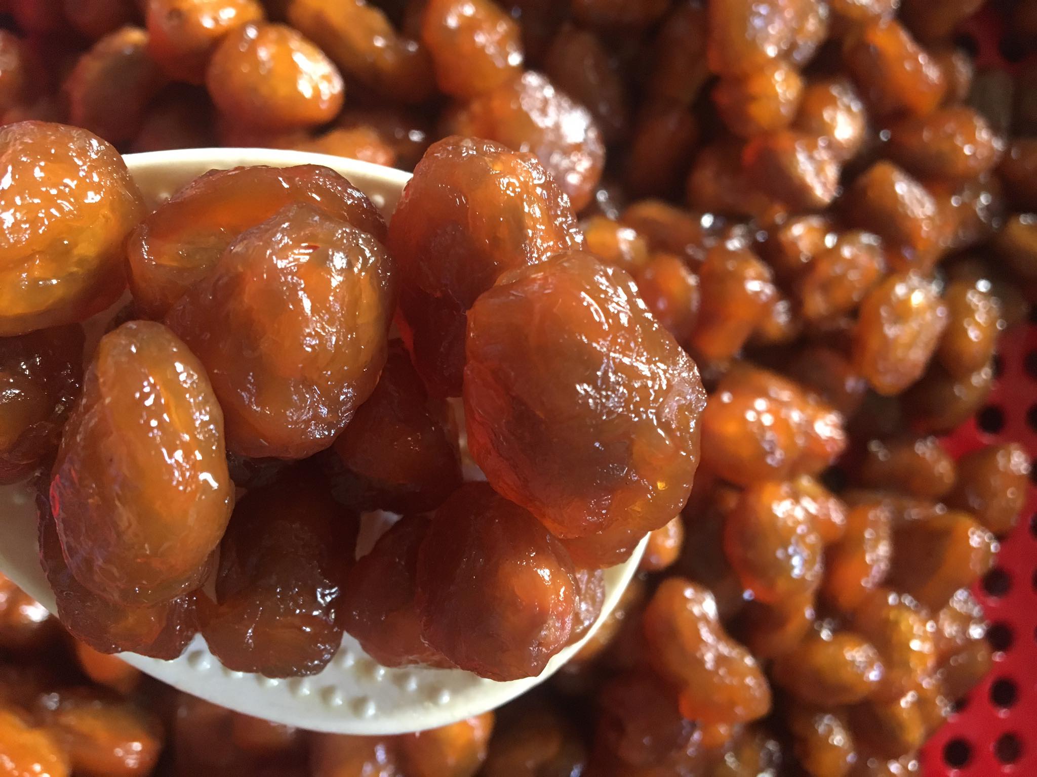 Mứt Chôm Chôm Có Hạt - Hộp 300g - Đặc Sản Bến Tre