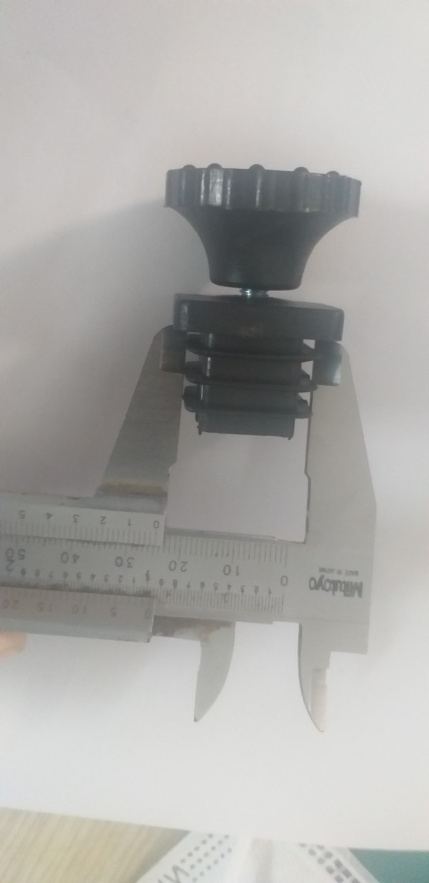 Chân tăng chỉnh sắt hộp 25x25
