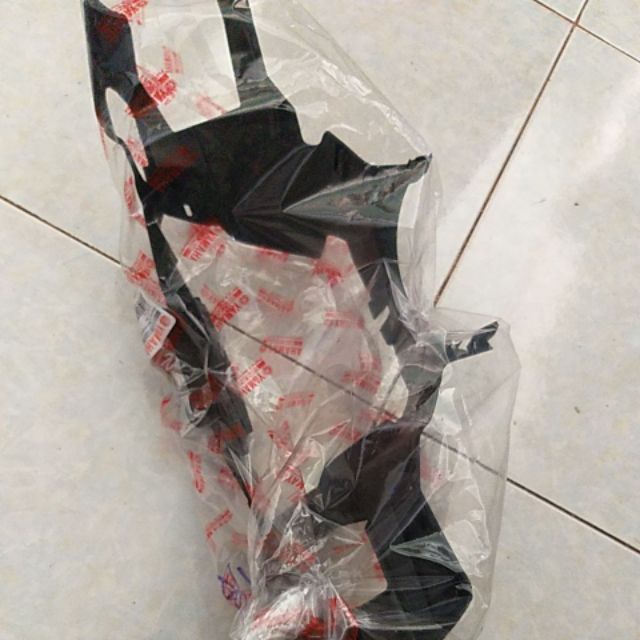Ốp đầu exciter 150 đen nhám trước + sau