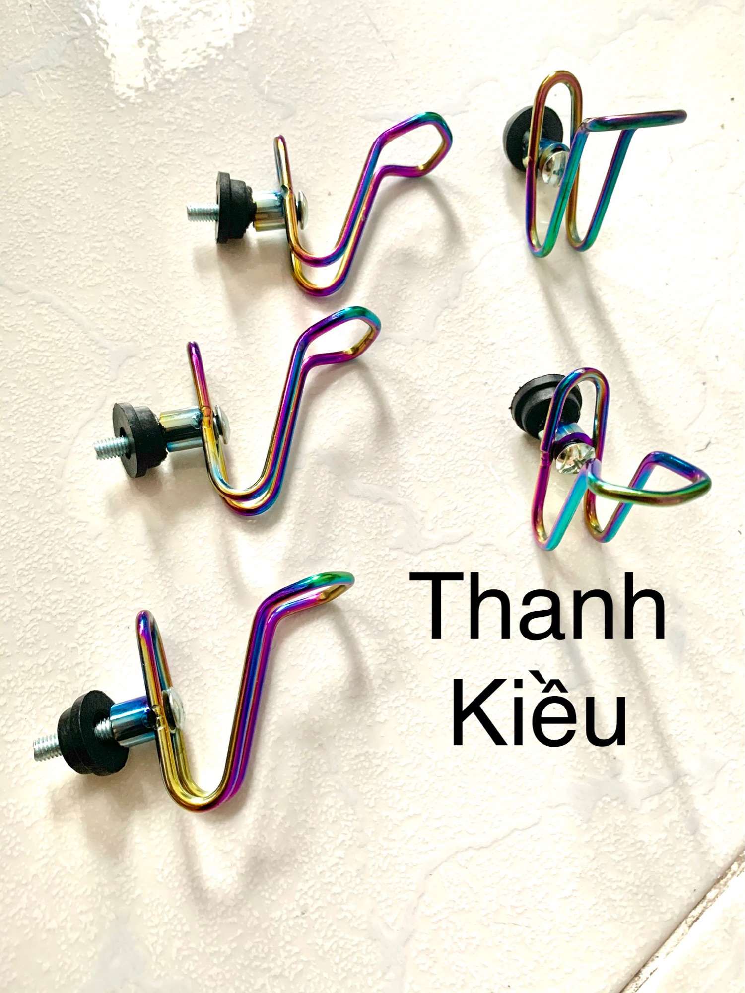 Móc Treo Titan Chữ V mỏ Vịt