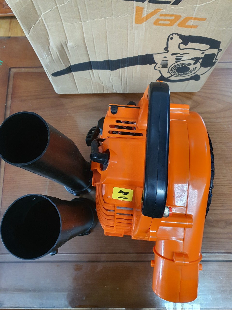 Máy thổi bụi, lá cây chạy xăng 2 thì siêu khỏe BLOWER VAC