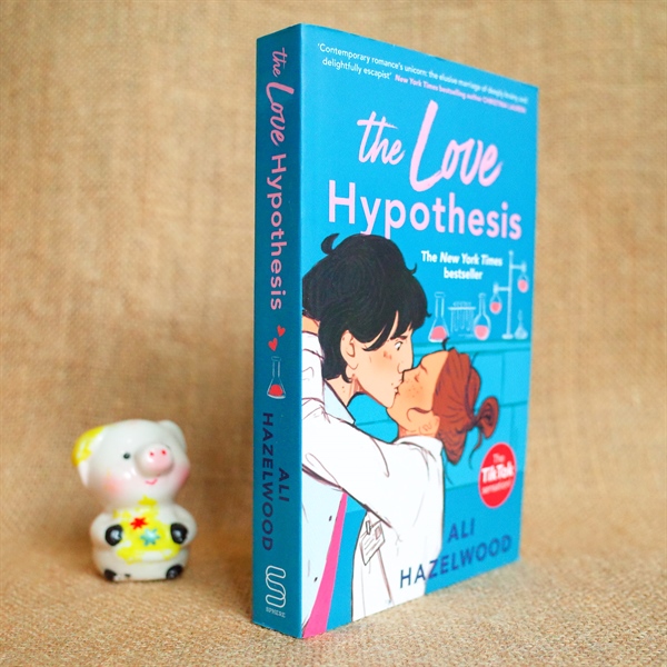 The Love Hypothesis - Ali Hazelwood - Moonbird