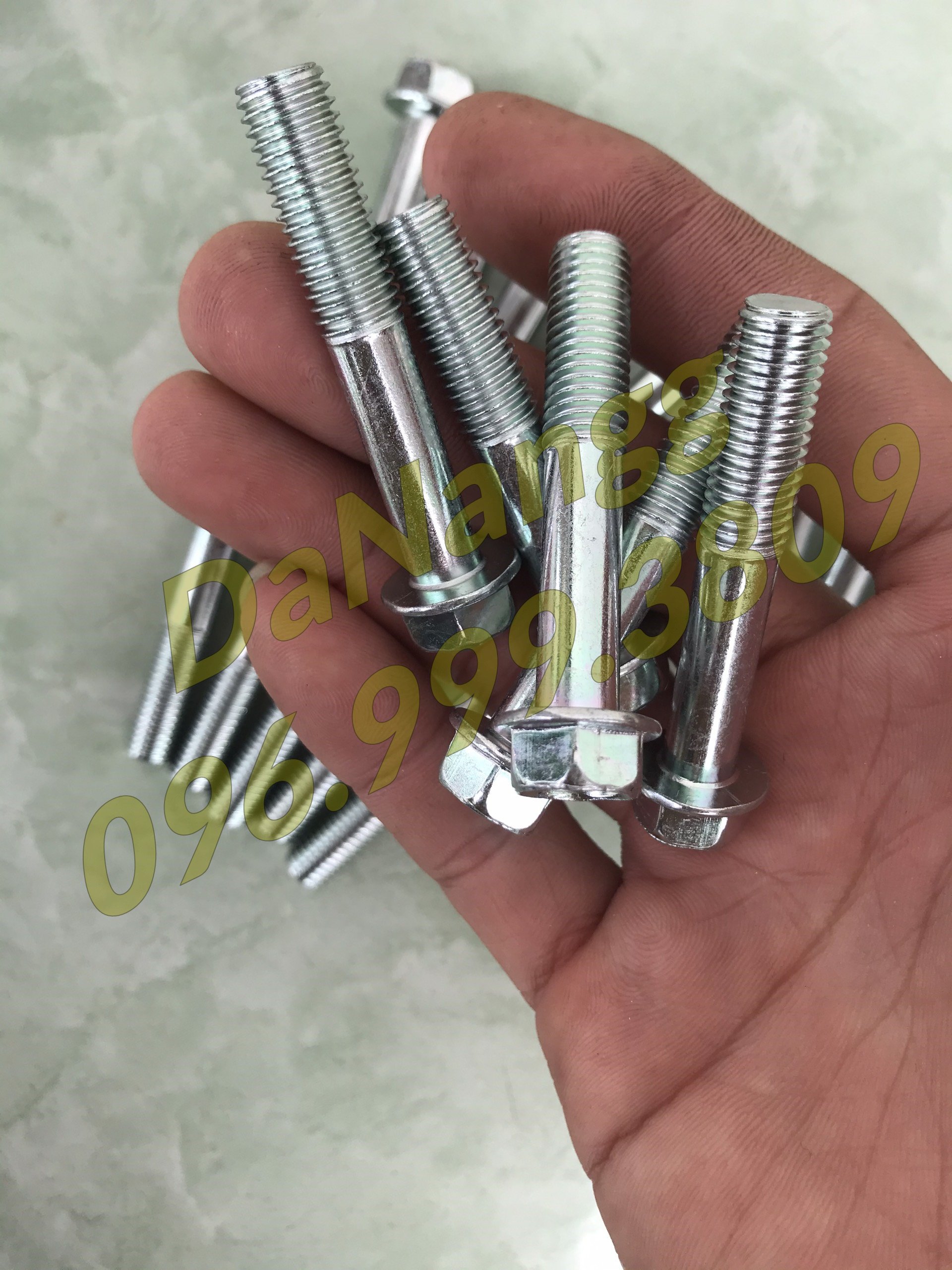 20 cấy ốc 9 ly dài 5cm có taro