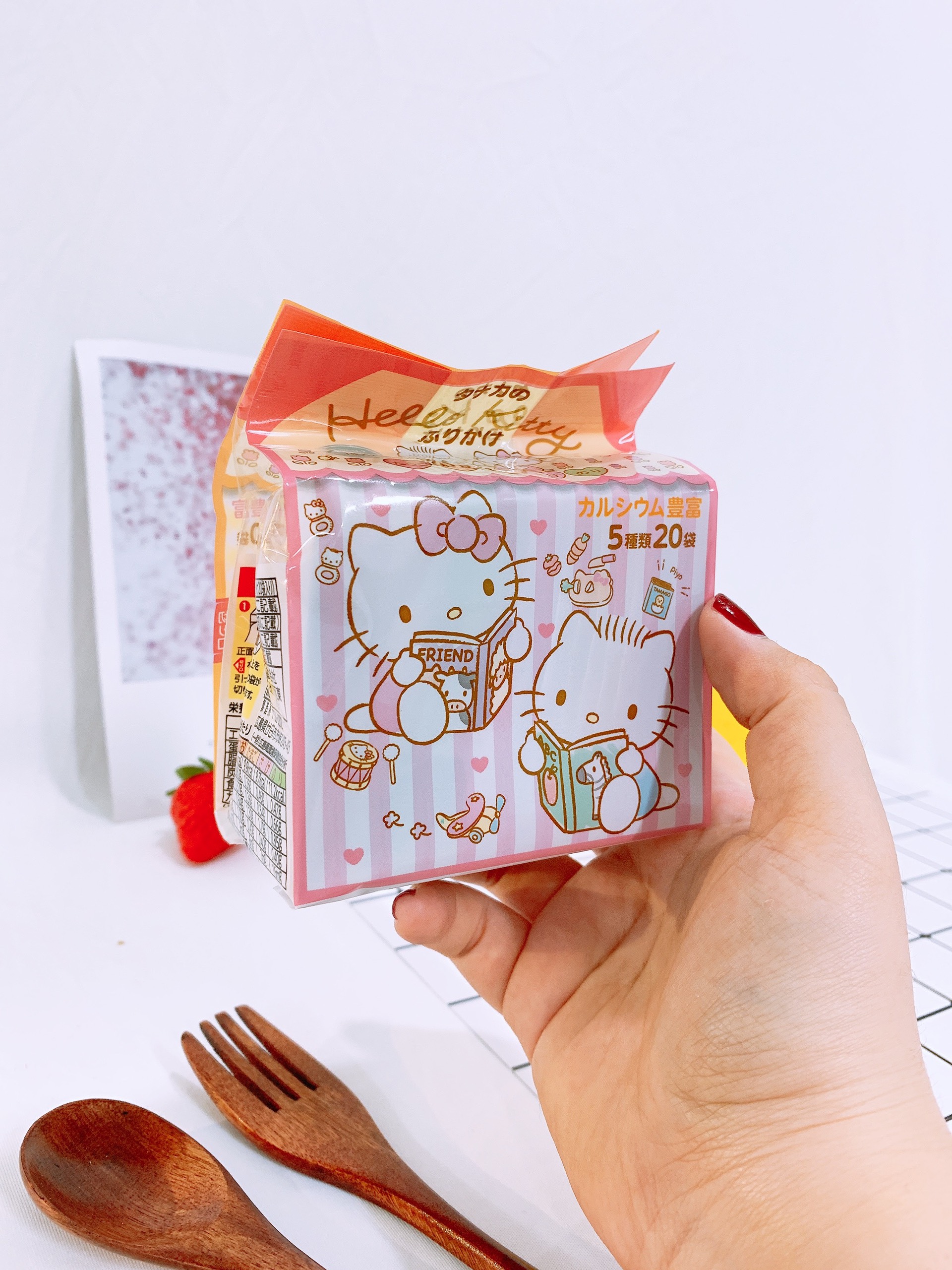 [Date 2023] MẪU MỚI Bịch 20 gói Gia vị rắc cơm Hello Kitty Nhật Bản (48gr)