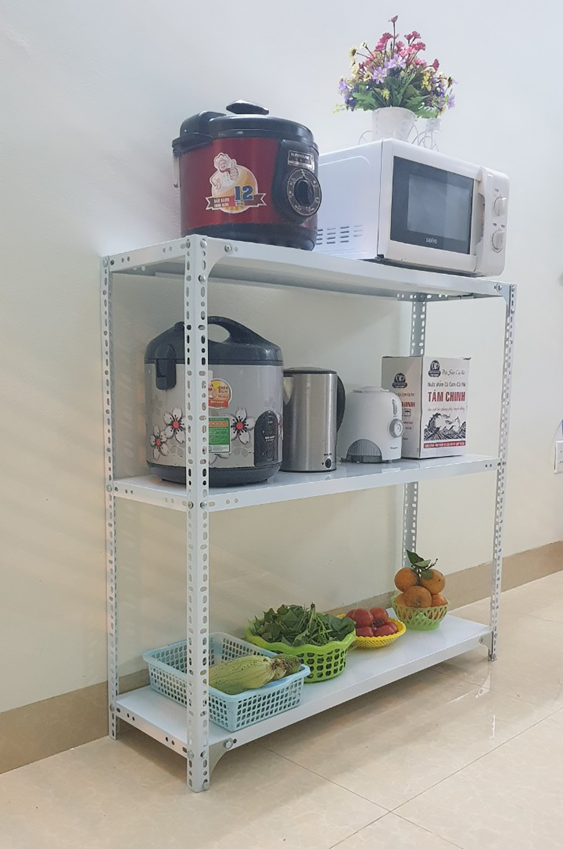 Kệ sắt v lỗ đa năng 3 tầng dài 0,8m x rộng 0,3m x cao 1m - Màu Trắng