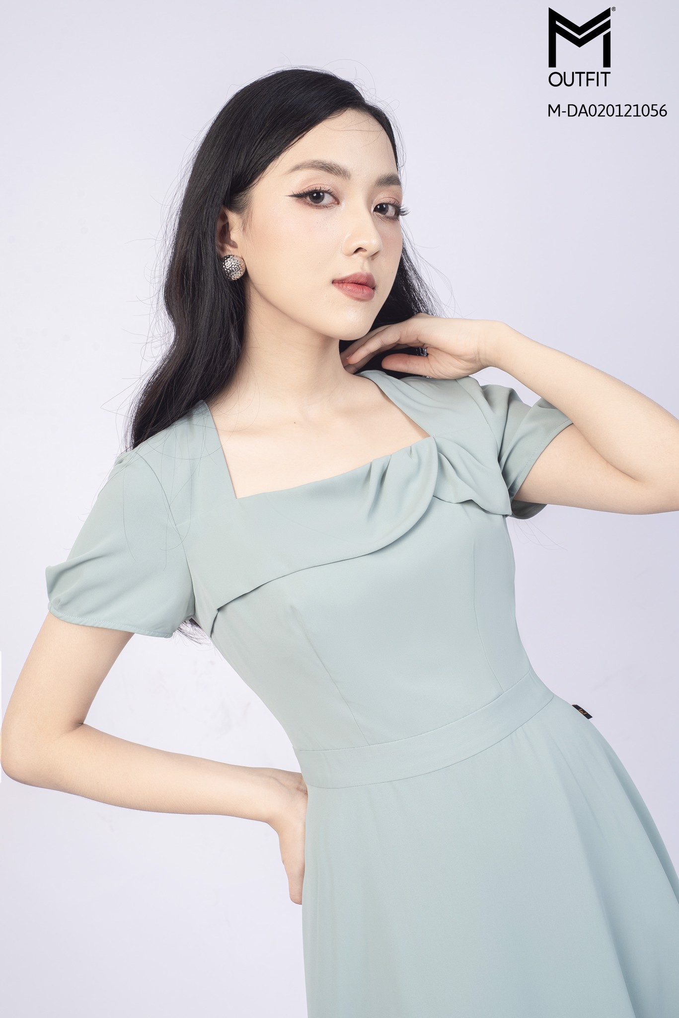 Đầm xòe, cổ vuông, tay cộc - Mmoutfit