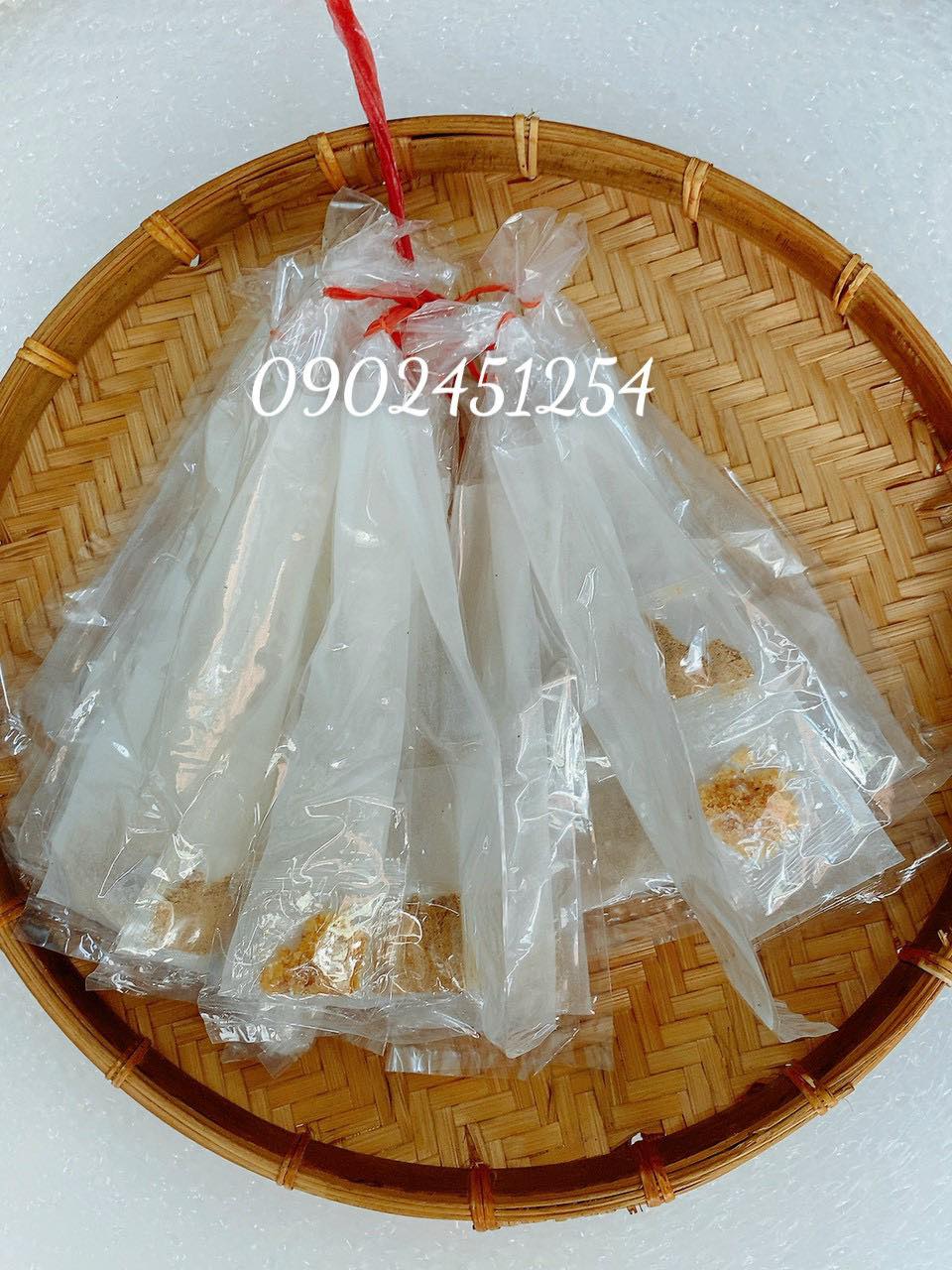 1 Xâu (13 Bịch) bánh tráng muối hành phi Tây Ninh
