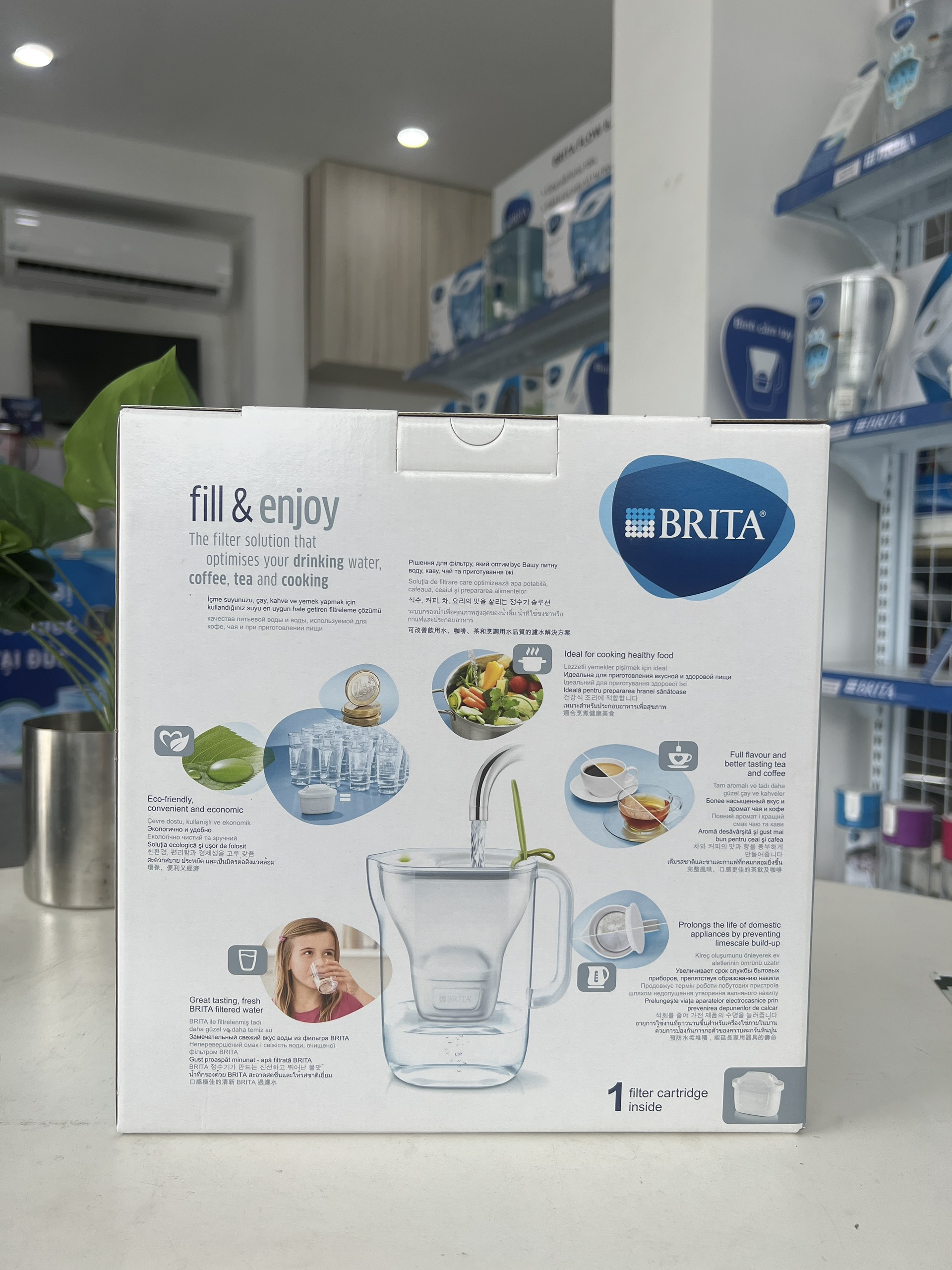Bình lọc nước BRITA Style Lime 2.4L (có sẵn 1 lõi lọc Maxtra+ & SmartLight) - Thương hiệu đến từ Đức