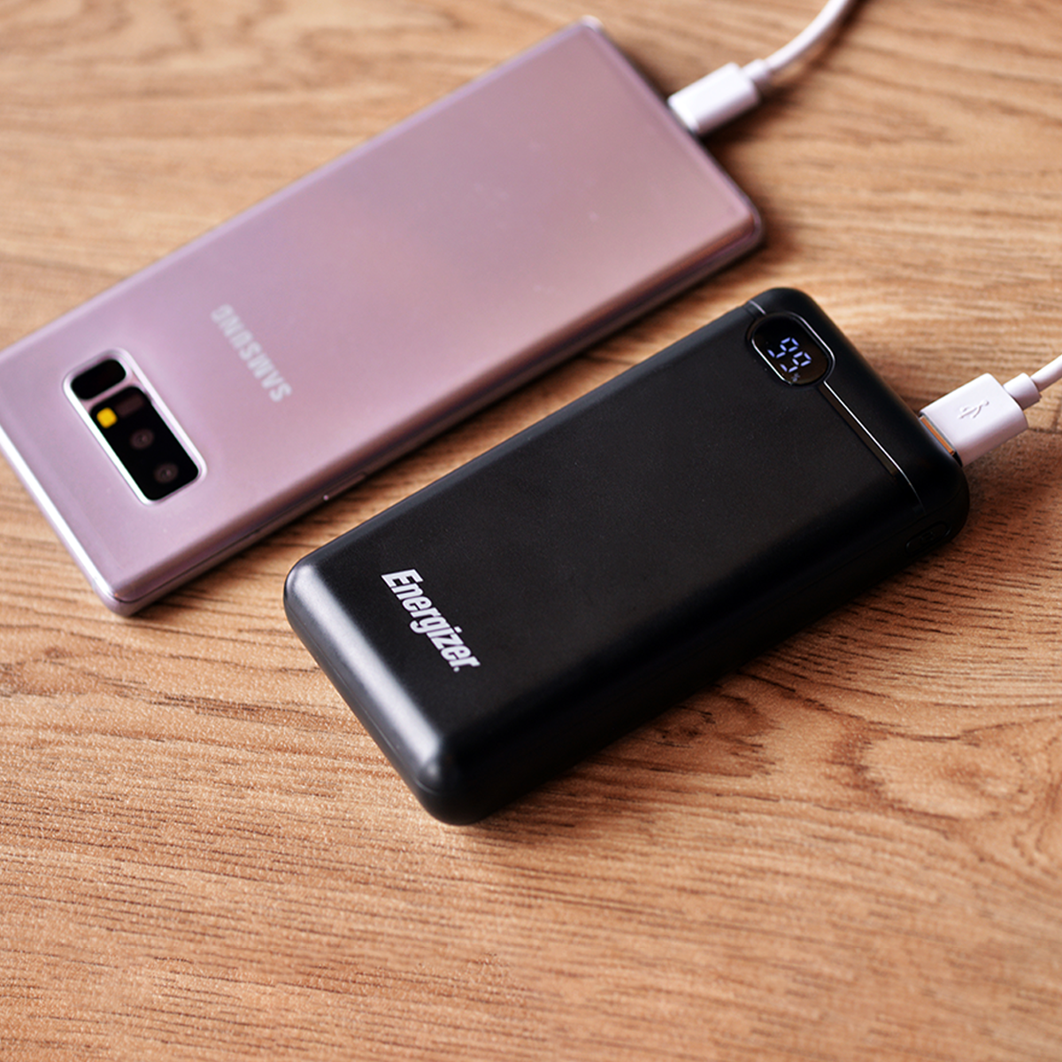 Sạc dự phòng Energizer UE20003 20,000mAh - Dâu Đen Store