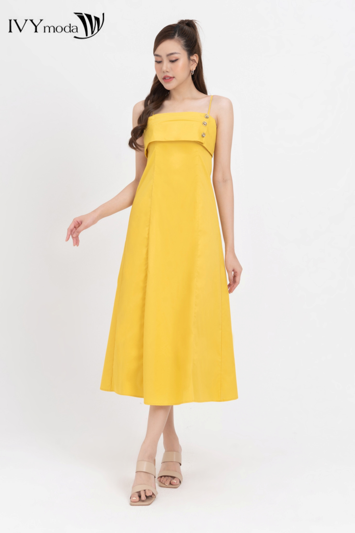 Đầm quây ngực đính khuy IVY moda MS 41M8276
