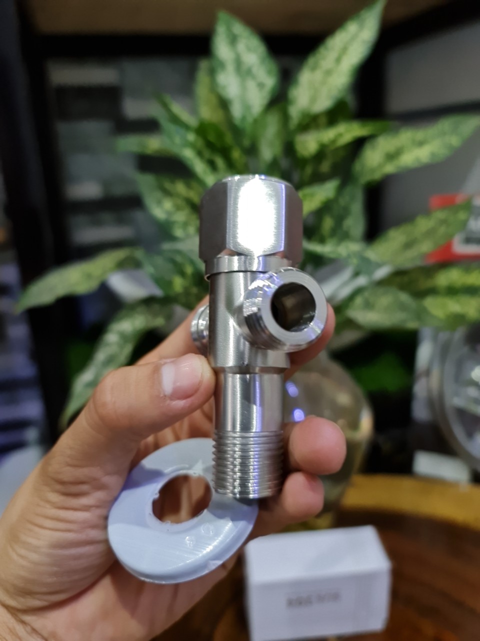 Van chia nước , van T khoá inox 304