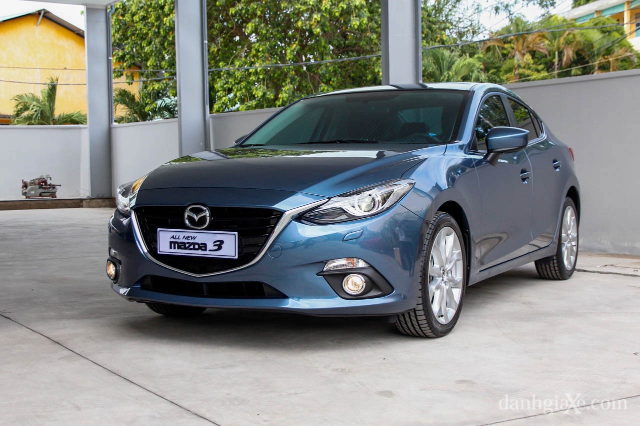 Mặt dưỡng(ốp)đèn gầm Mazda 3 đời 2015-2016