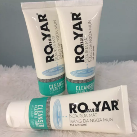 Sữa rửa mặt sáng da ngừa mụn Romatyar