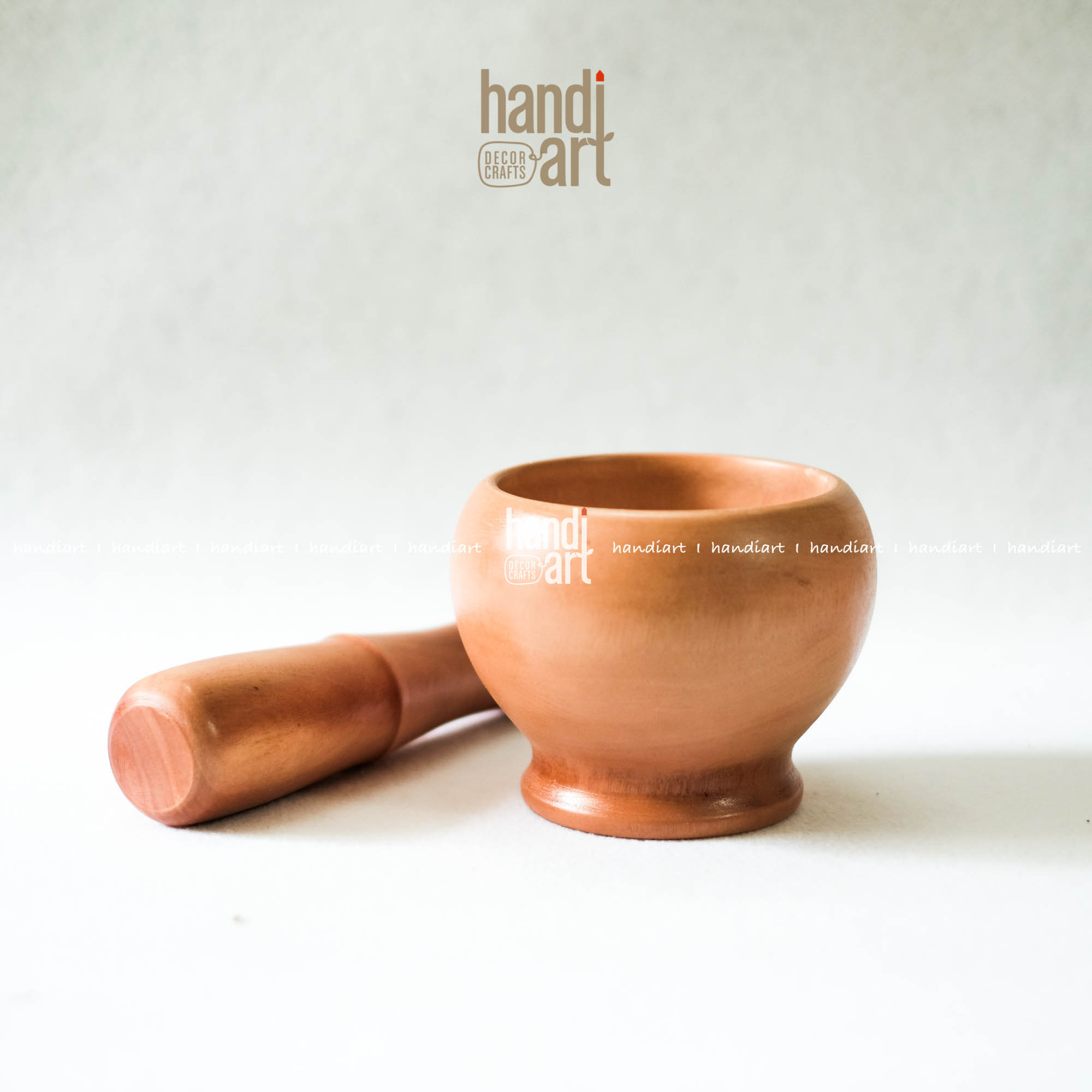 Cối Chày gỗ hình lu