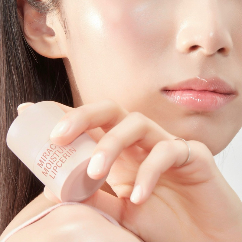 Dưỡng Ẩm Môi OHUI Miracle Moisture Lipcerin 15ml - Giúp Cung Cấp Độ Ẩm và Làm Mềm Môi