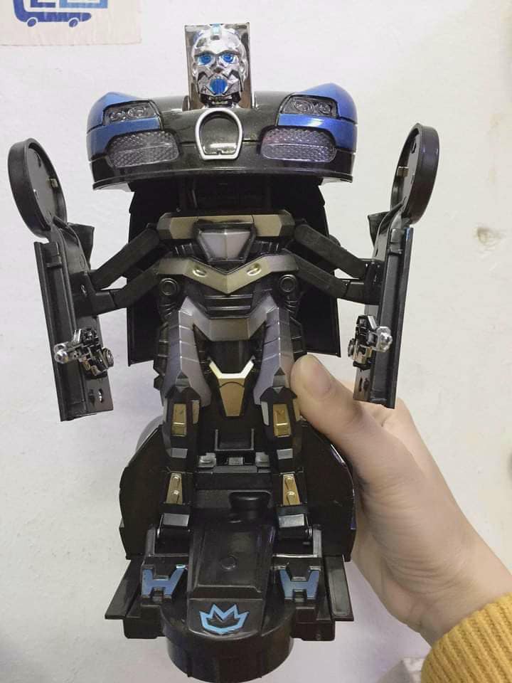Xe Robot Biến Hình Nutifood