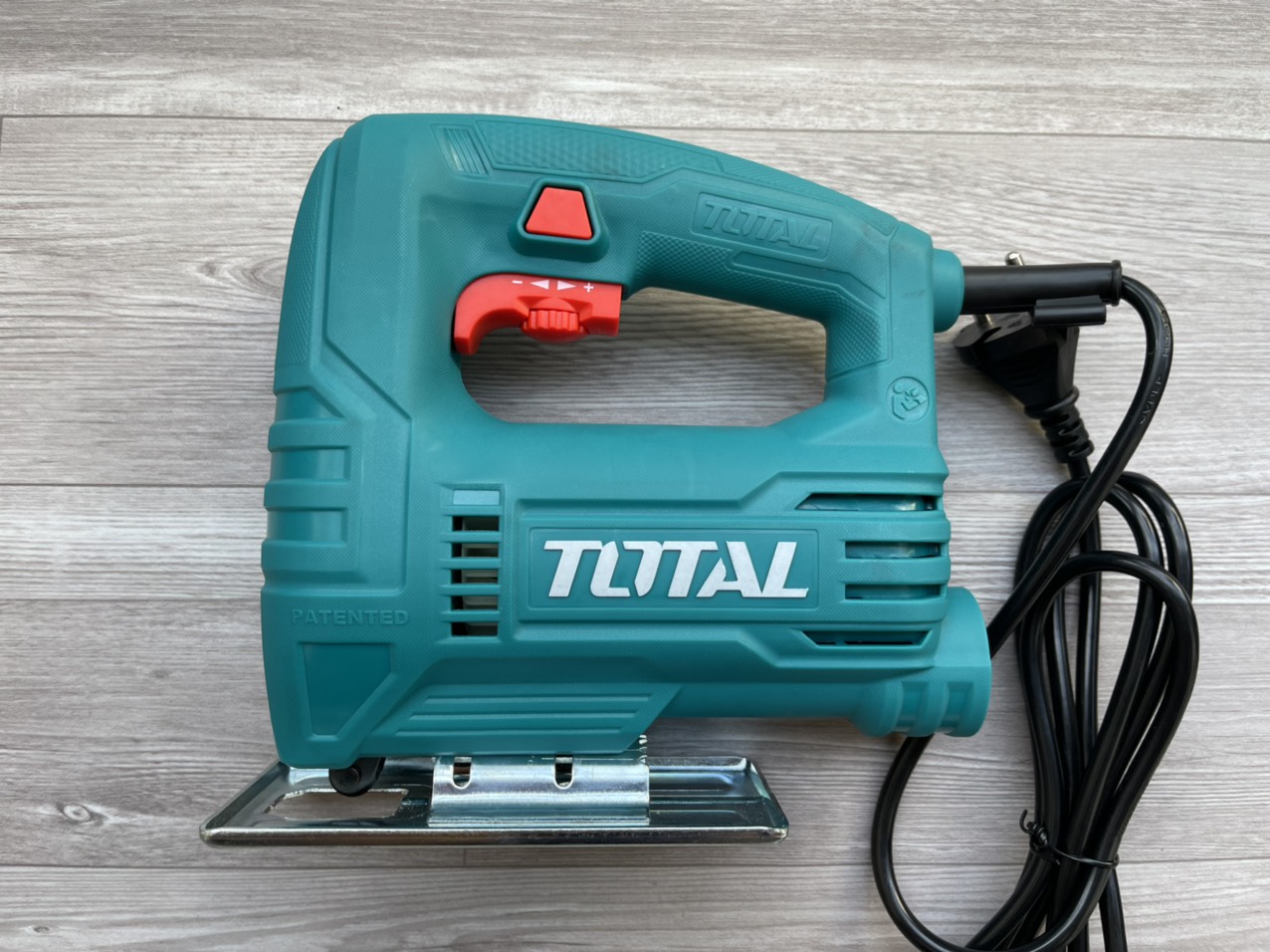 [HCM]Máy cưa lọng Total 400W TS2045565 ( TẶNG KÈM 5 LƯỠI CƯA GỖ )