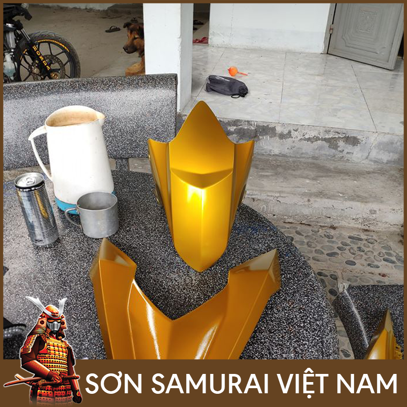 Sơn samurai vàng candy - Chai sơn y016 màu vàng kẹo sơn xịt samurai