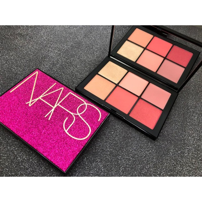 Bảng phấn má Limited Edition NARS Free Lover Holiday Makeup Collection