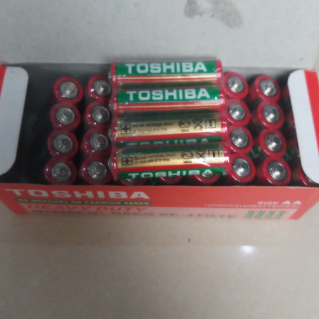 vỉ 4 viên pin Toshiba AA ( pin đồng hồ)