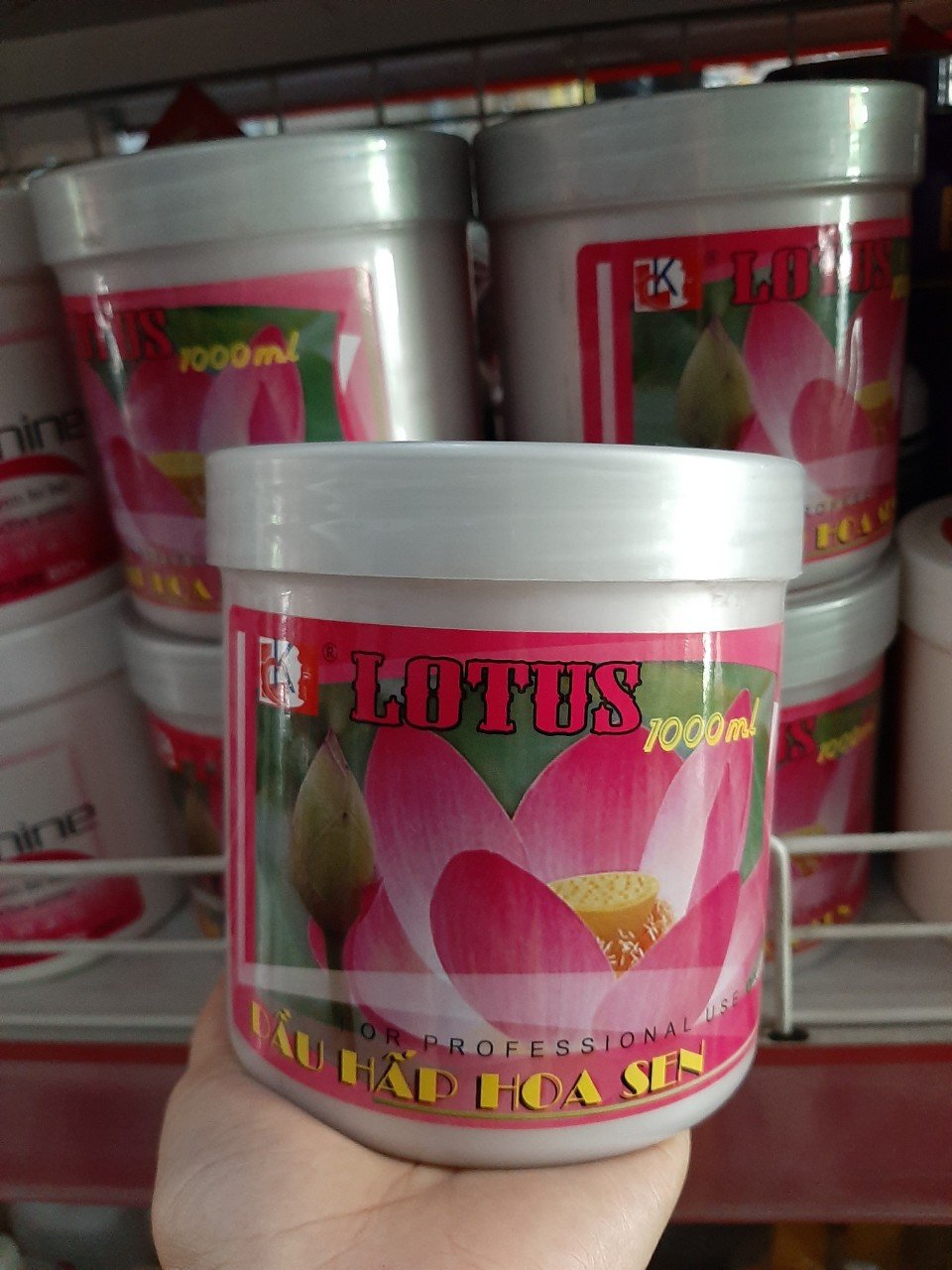 Dầu hấp dưỡng tóc hoa sen 1000ml