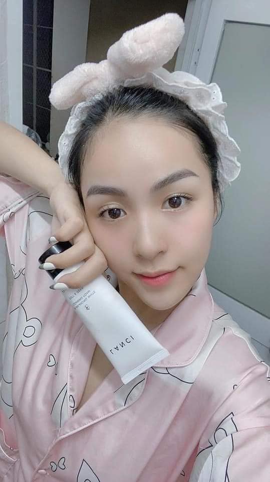 SỮA RỬA MẶT LANCI