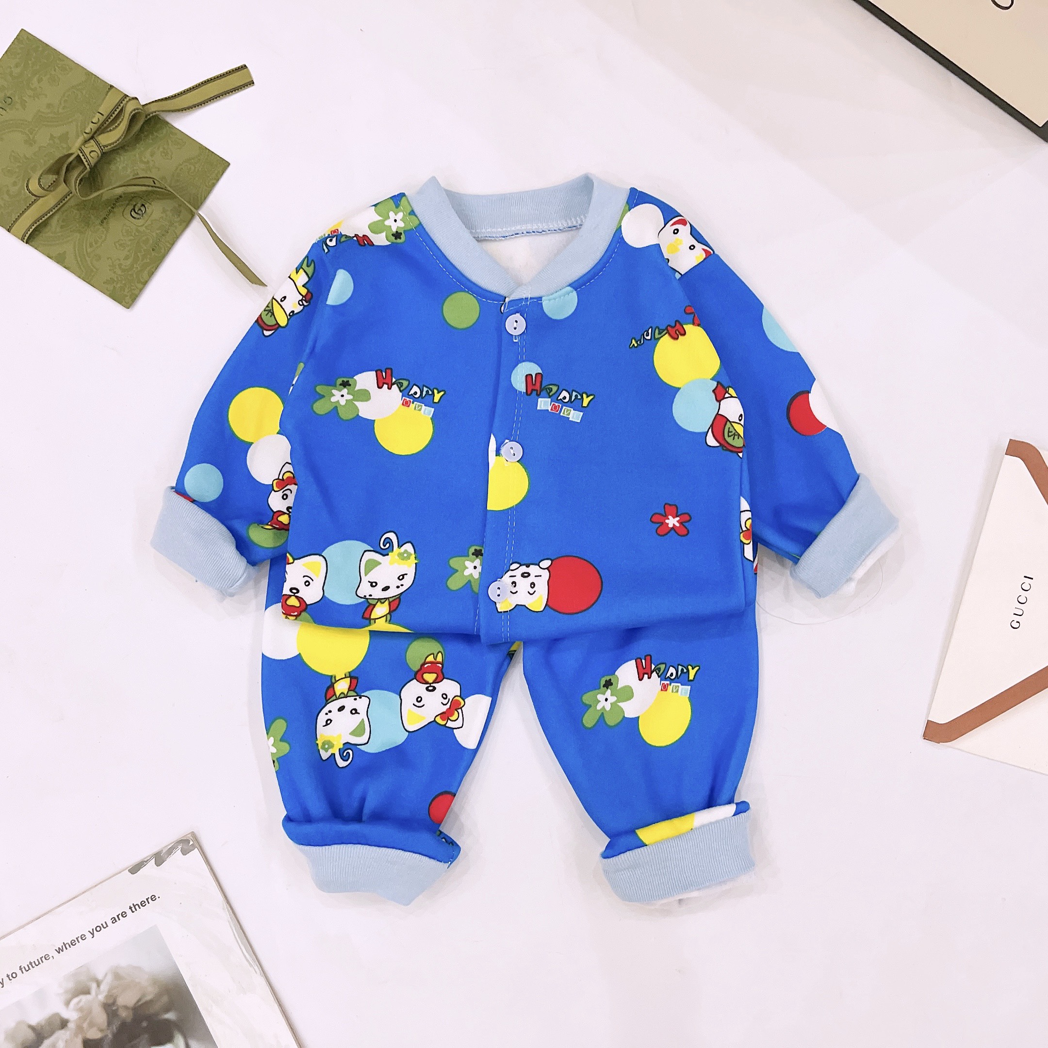 Bộ nỉ bông chất cực đẹp cho bé yêu
