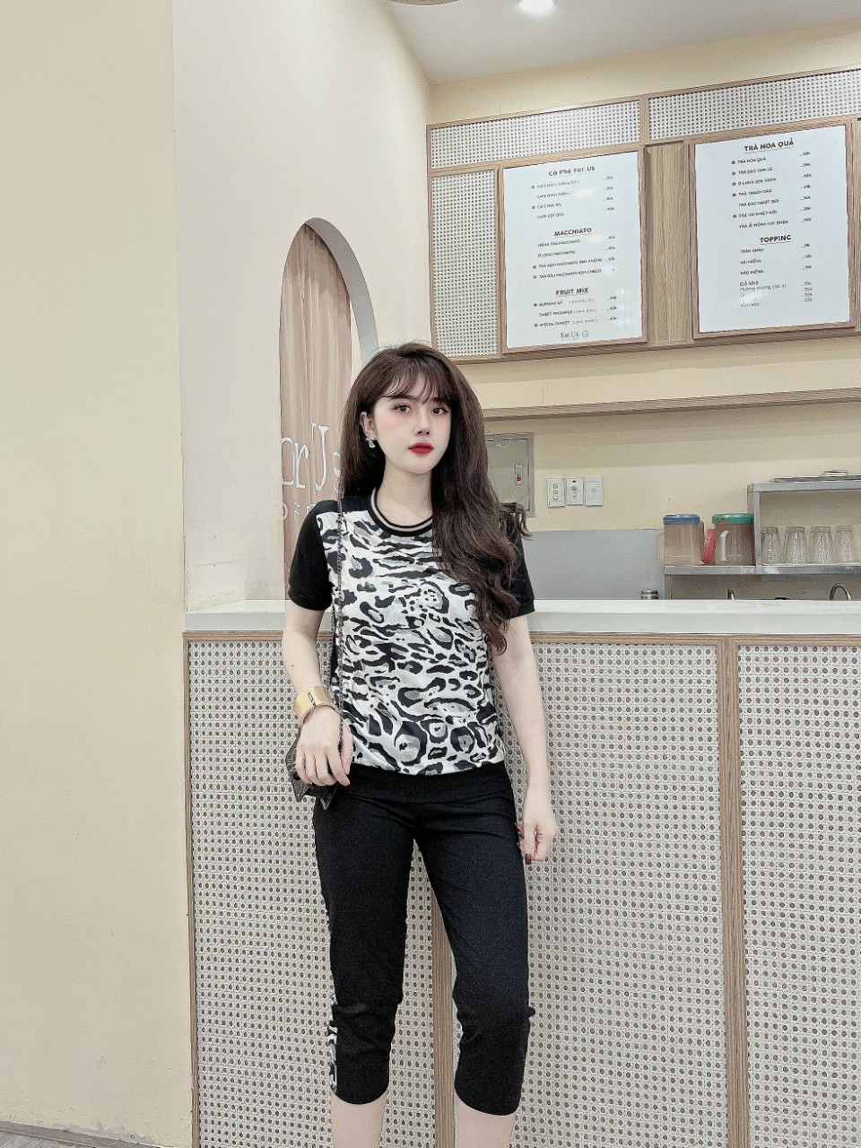 Đồ bộ lửng thun cotton họa tiết da beo (màu nâu, trắng)