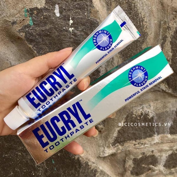 Kem Đánh Răng Tẩy Trắng Eucryl Toothpaste 62g