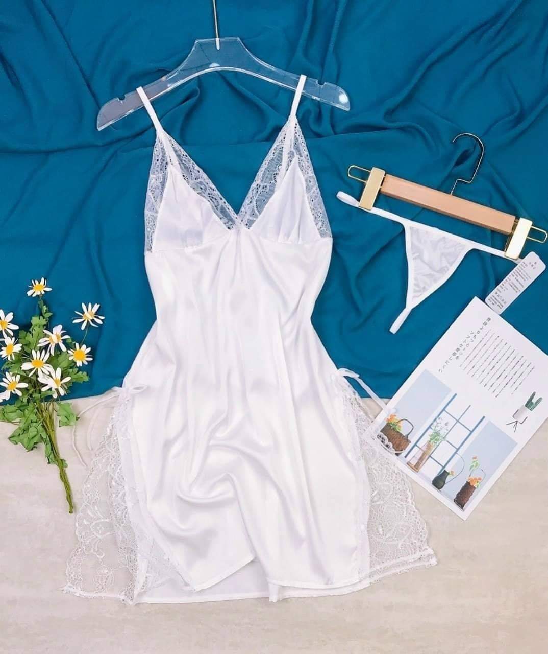 Váy ngủ lụa 2 dây phối ren xẻ tà sexy ĐỦ MÀU,ĐỦ SIZE