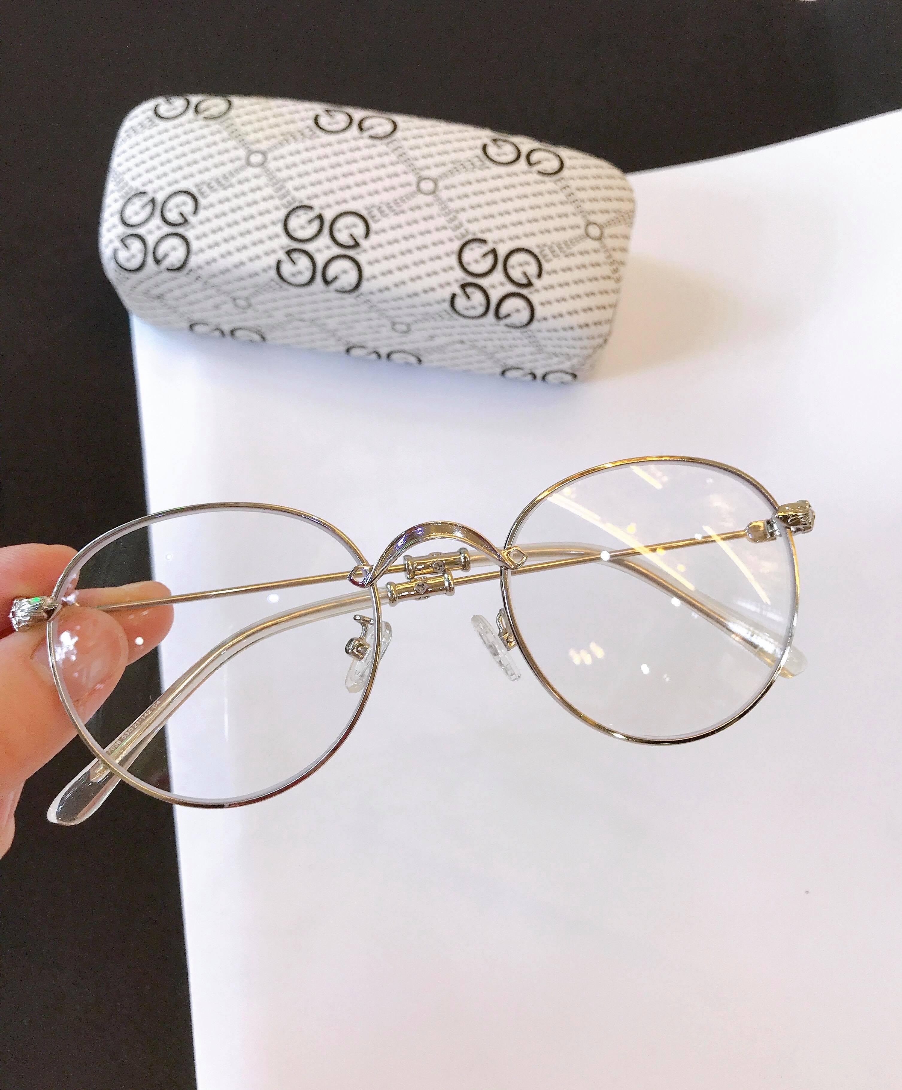 Kính CHROME HEARTS Mắt tròn Kim loại Cao cấp (Nhiều Màu)