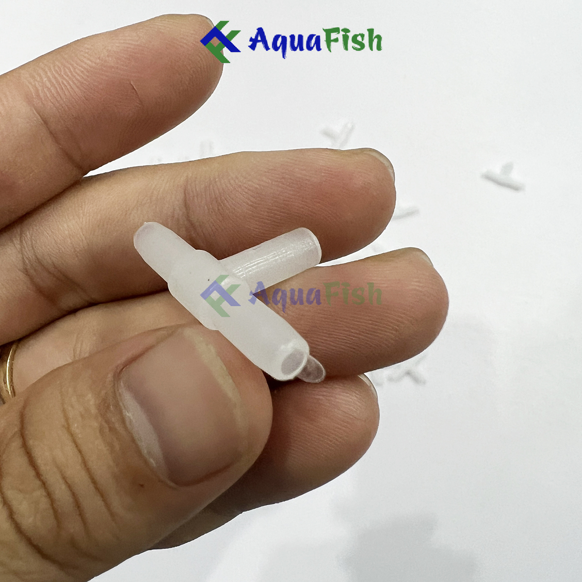 T nhựa phi 4 và ống nối dây sủi phi 4 dùng cho các máy sủi oxy bể cá