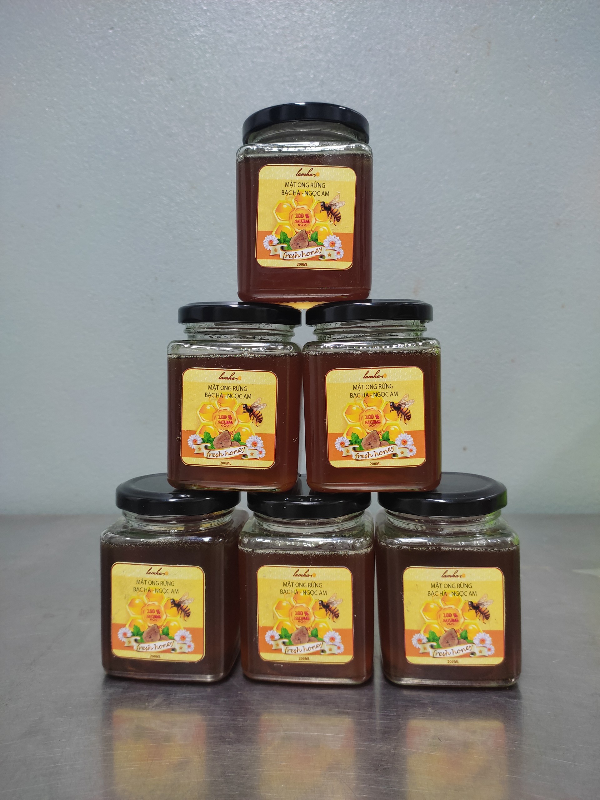Mật ong rừng - bạc hà- ngọc am hũ 200ml