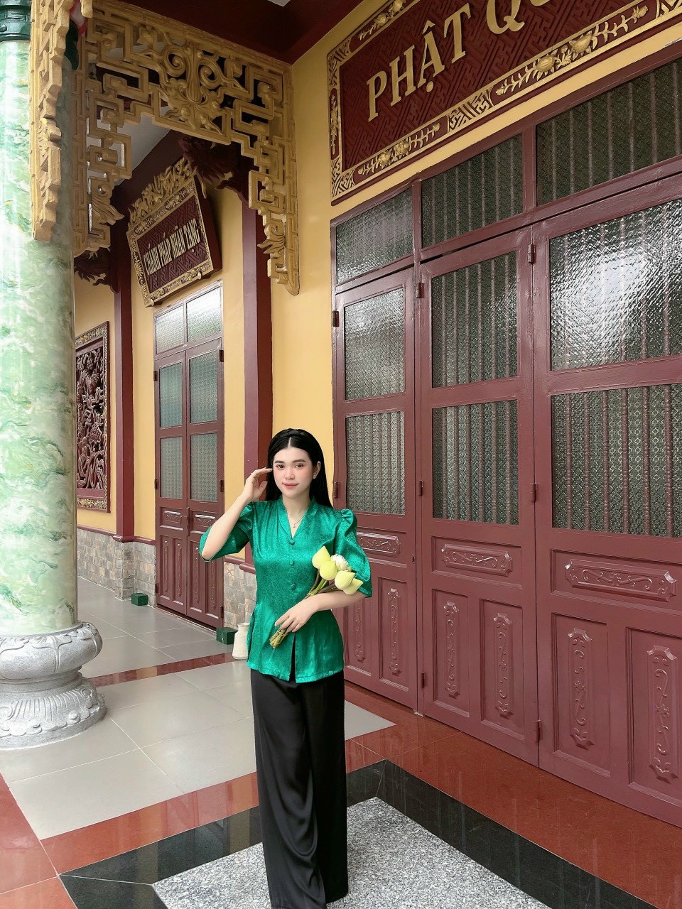 ÁO BÀ BA GẤM CỔ TIM TAY PHỒNG