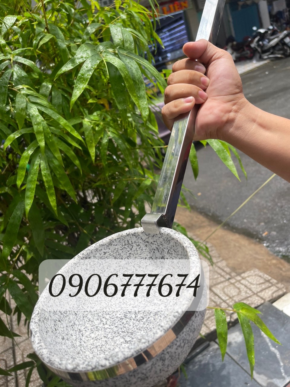 Cây gắp tô đá nóng