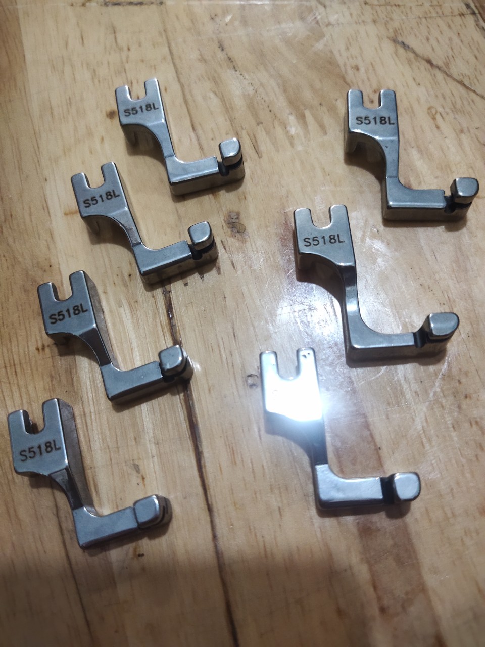 chân vịt tra dây kéo giọt nước S518L