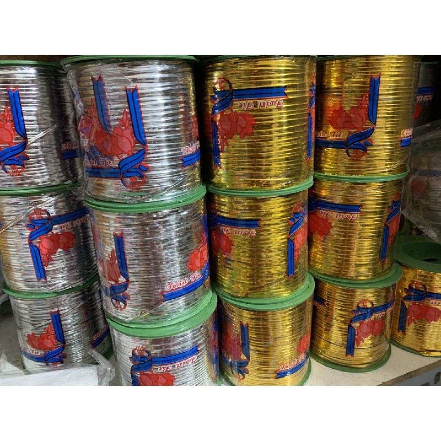 kẽm cột .( cuộn lớn)dùng cột nơ bó hoa .cột túi bánh.