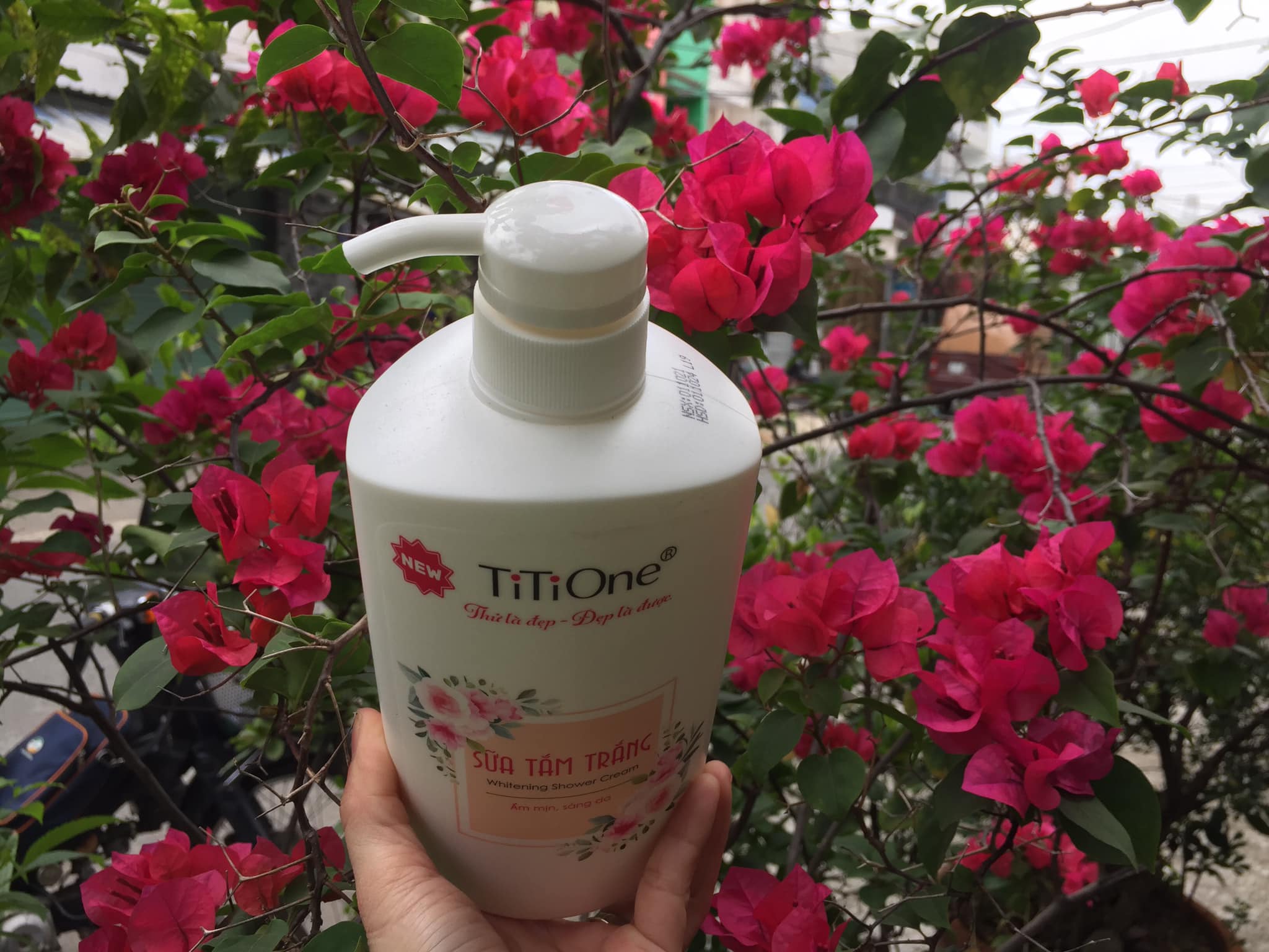 Sữa tắm trắng da TiTiOne 750 gram