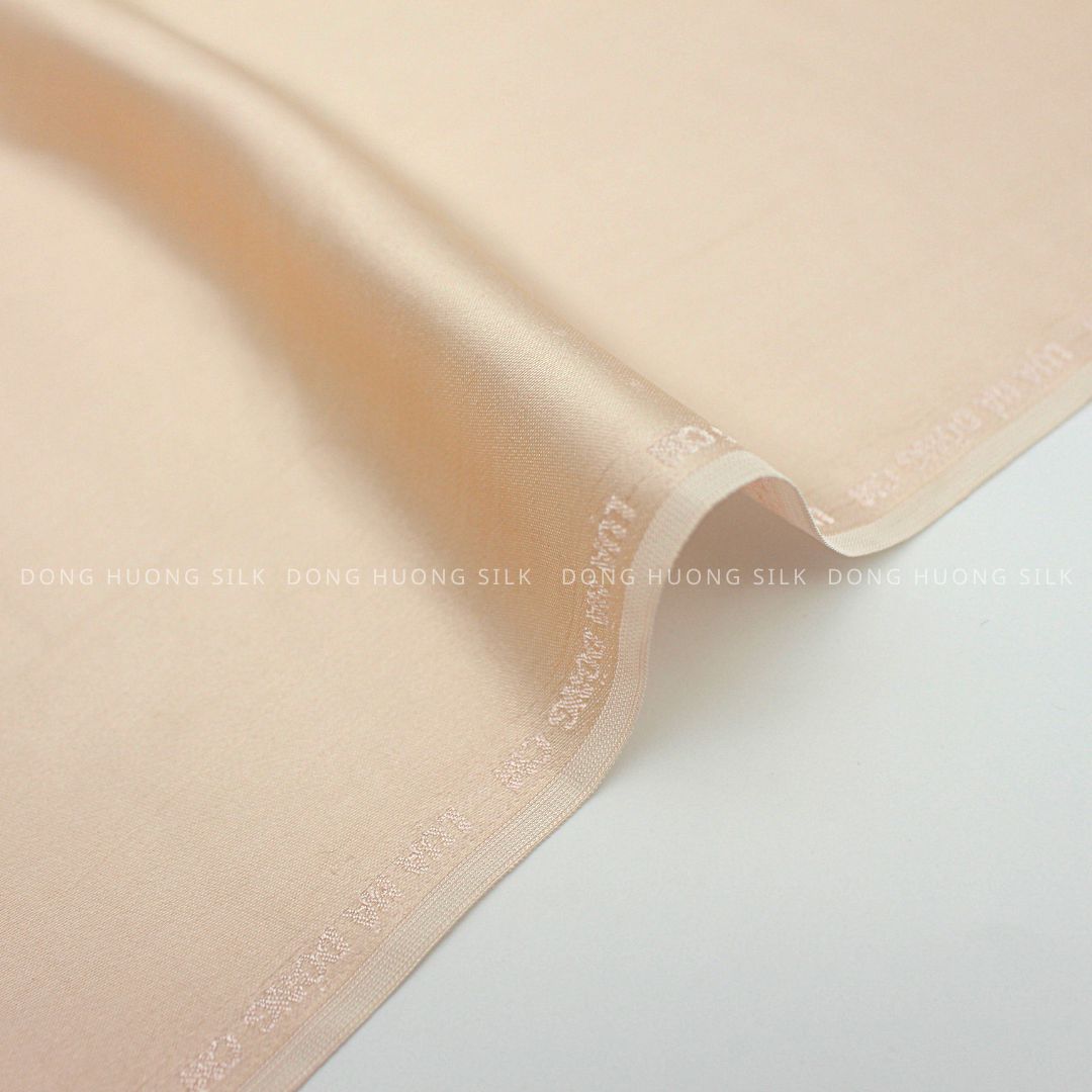 Vải lụa tơ tằm satin trơn màu cam đào – LTS41
